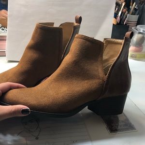Ankle tan booties, barley worn! From forever 21